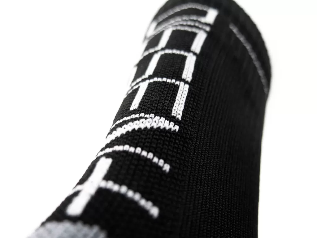 Flash Sale Dissent Supercrew Comp Nano 8" - Ultimate Breathability Bike sock MTB Compression Socks